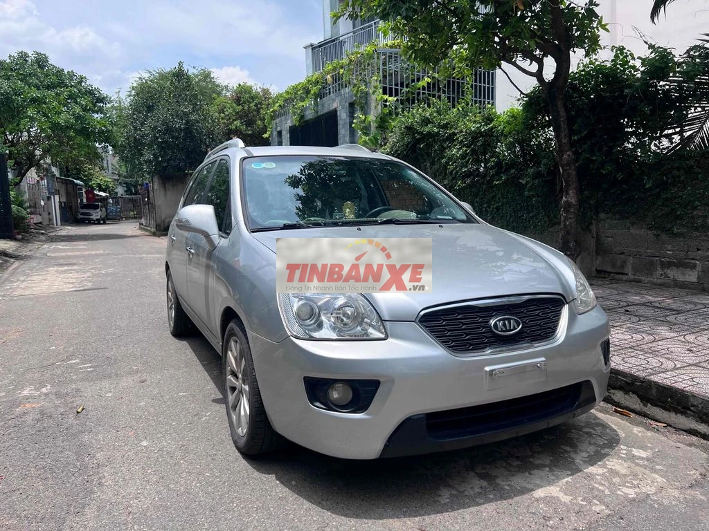 Kia Carens 2011 bạc 97.000 km