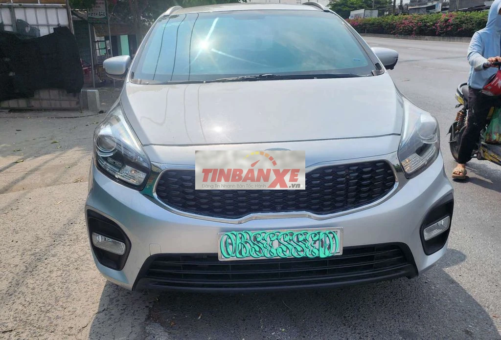 Kia Rondo 2017 Số sàn Bạc