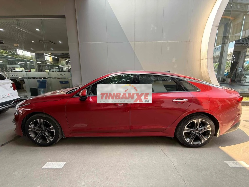 Kia K5 2024 Premium 12.000 km Đỏ