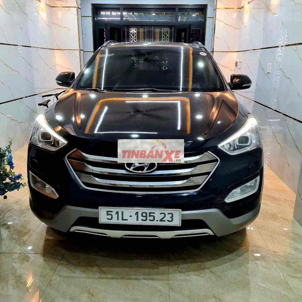 Hyundai Santa Fe Đen