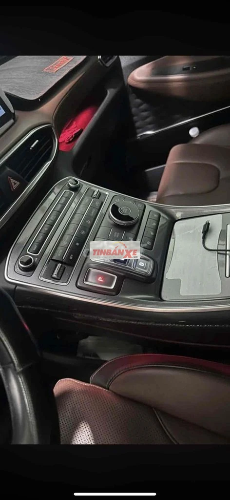 Hyundai Santa Fe Trắng 7 chỗ 51143 km