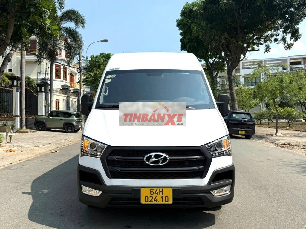 Hyundai Solati 2023 76.000 km Trắng