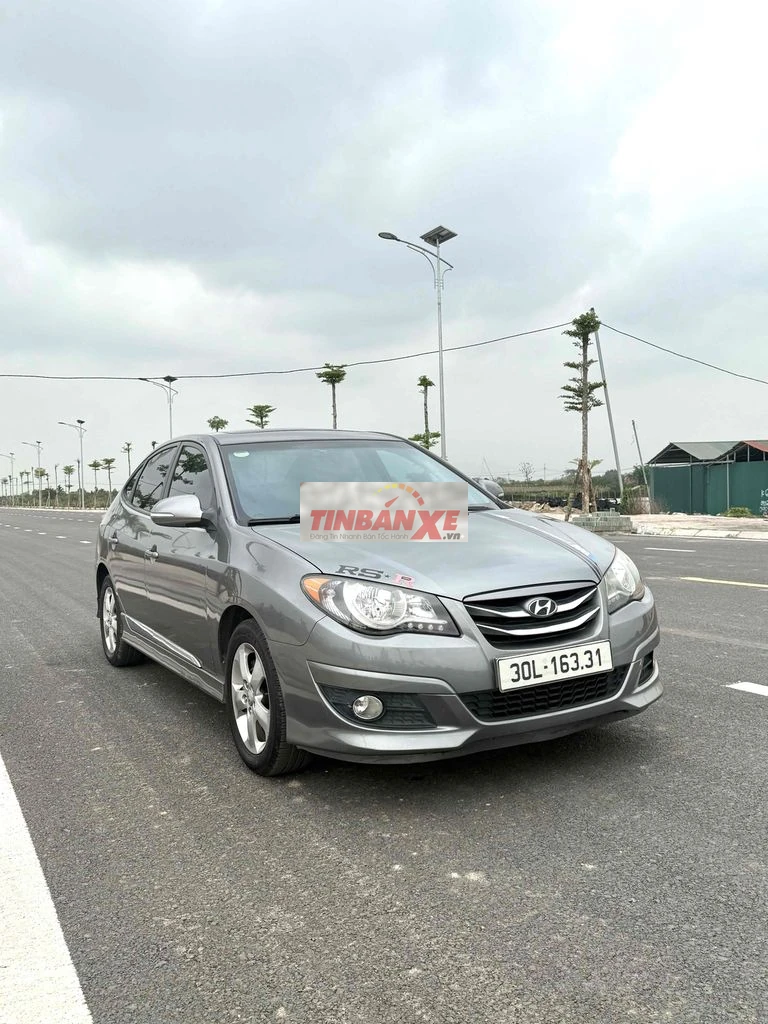 Hyundai Avante 2013 1.6 Xám