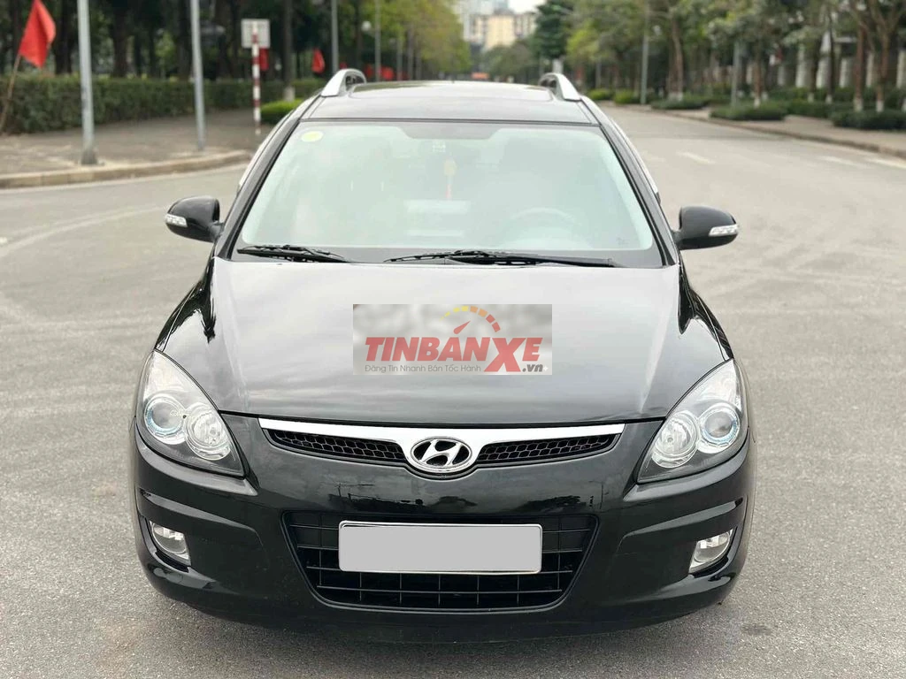 Hyundai i30 CW 2011 1.6AT Đen Nhập Khẩu