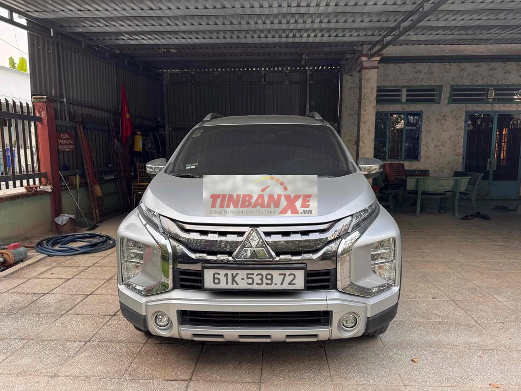 Mitsubishi Xpander Cross 2021 Bạc 10000 km
