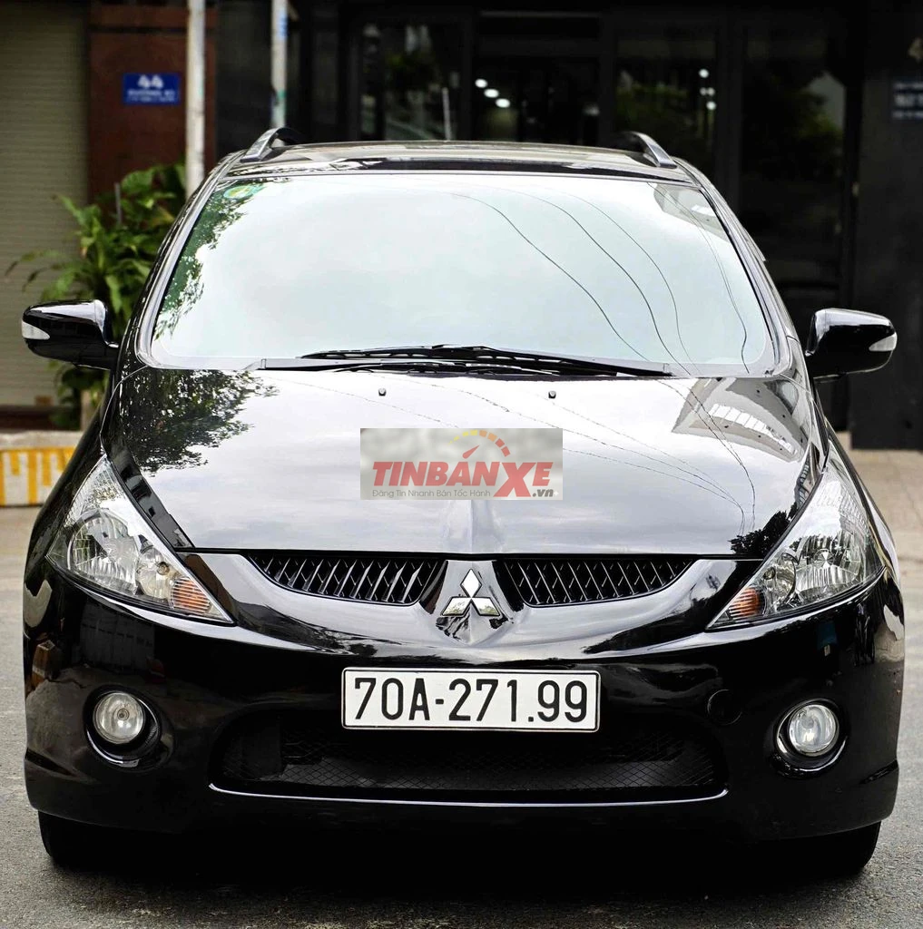 Mitsubishi Grandis 2005 2.4AT 70000 km Đen