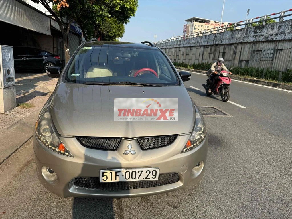 Mitsubishi Grandis 2006 Vàng cát