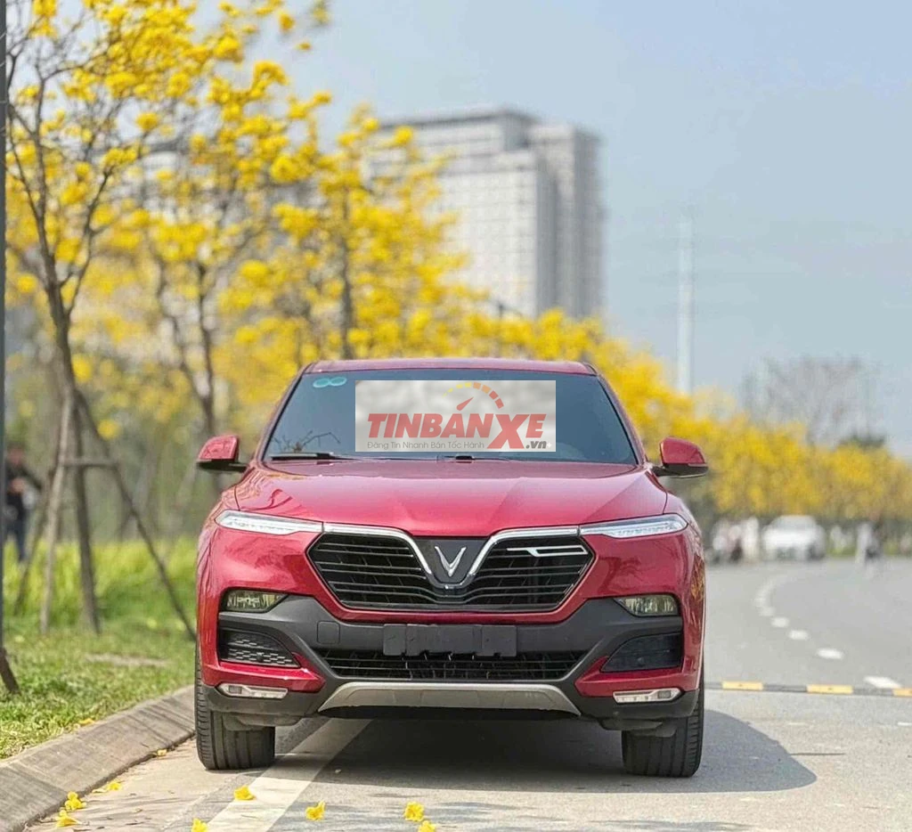 VinFast Lux SA2.0 2022 Đỏ