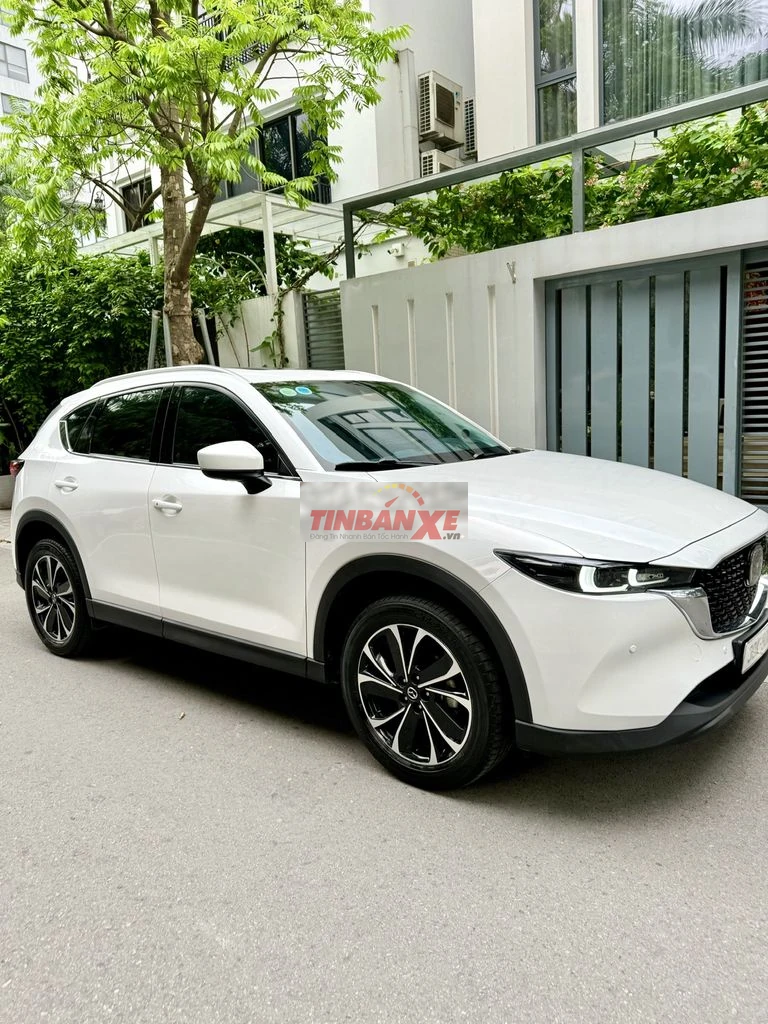 Mazda CX5 màu trắng Premium Full Option 2024