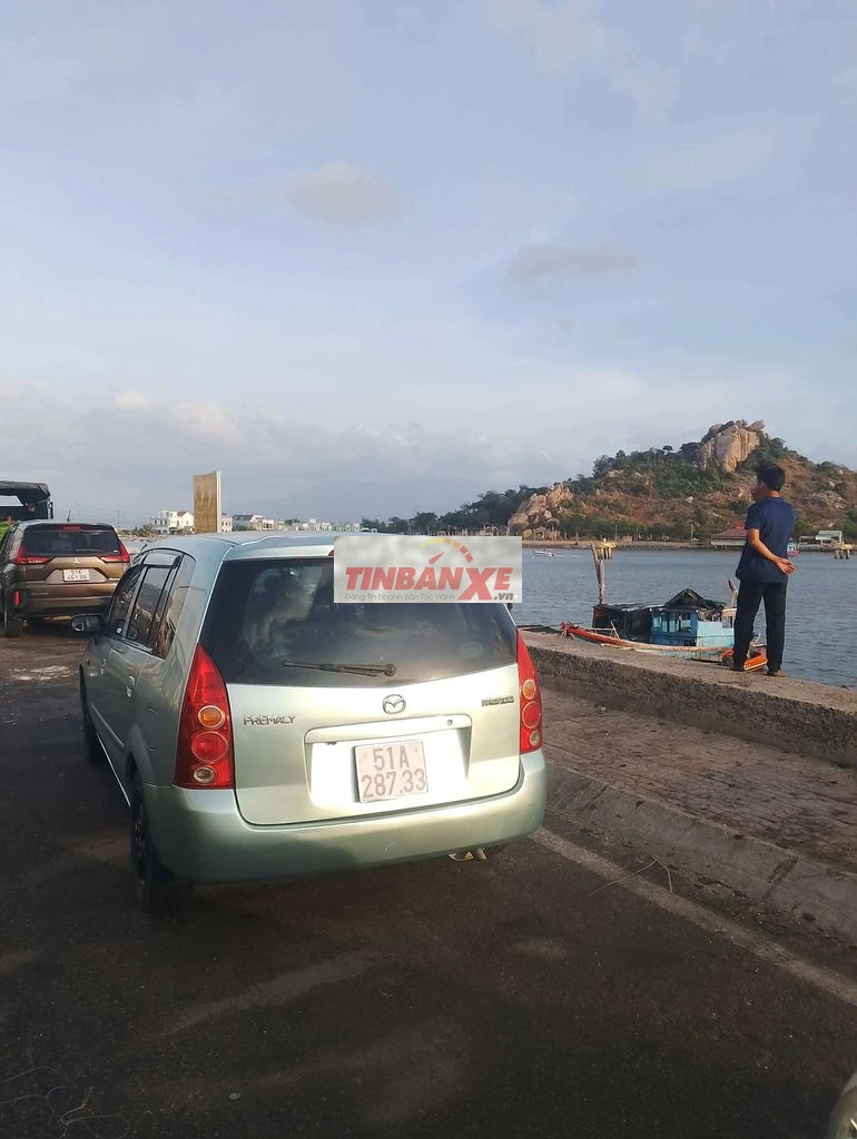 Mazda 7 chỗ Xanh ngọc