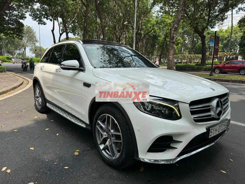 Mercedes-Benz GLC300 2019 Trắng 90000 km