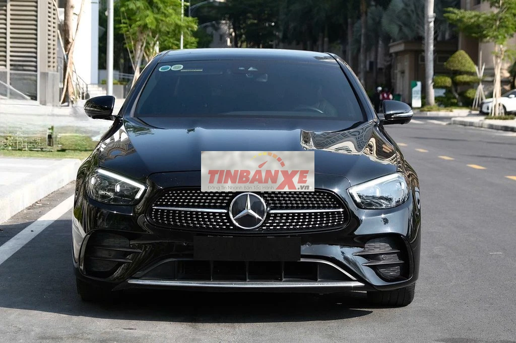 Mercedes E300 AMG model 2022