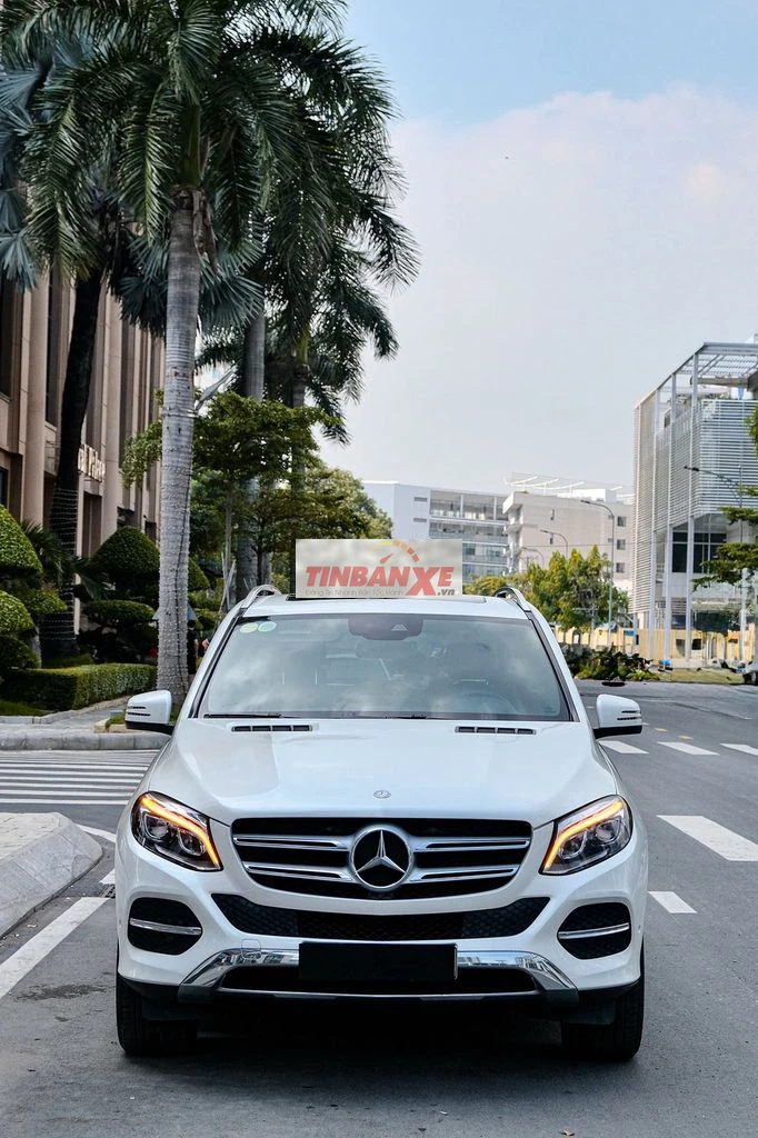 Mercedes GLE 400 4matic model 2017