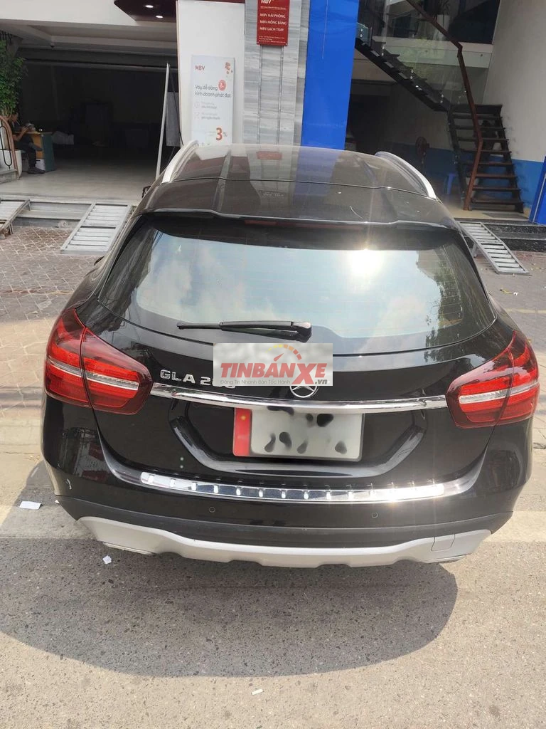 Mercedes-Benz GLA200 2019 Đen