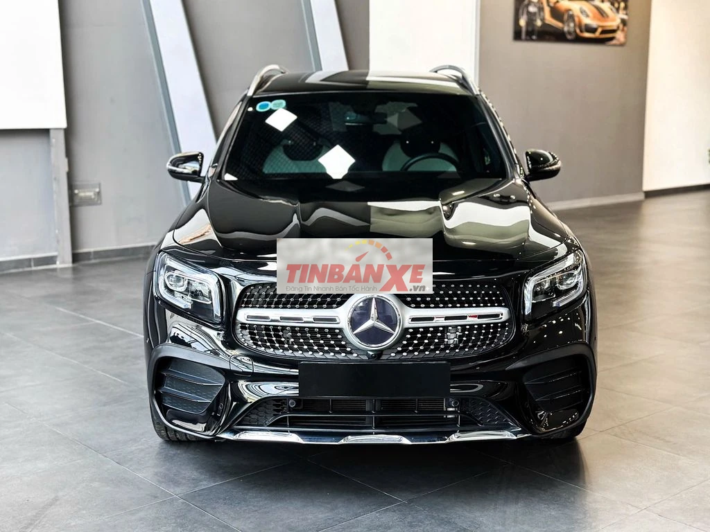 Mercedes GLB 200 AMG Model 2023 Nhập Nguyên Chiếc