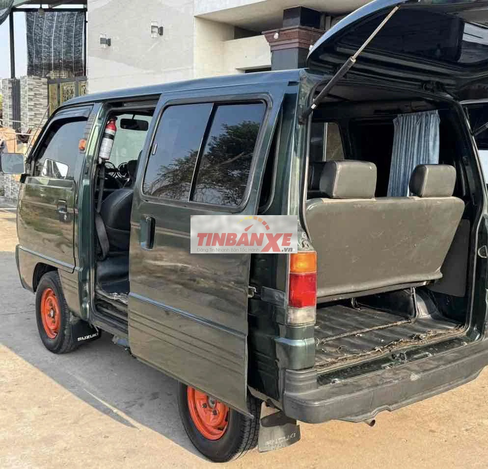 Cần bán xe Suzuki 7 chỗ xanh không niên hạn