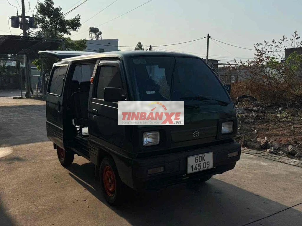 Suzuki 2005 7chỗ không niên hạn