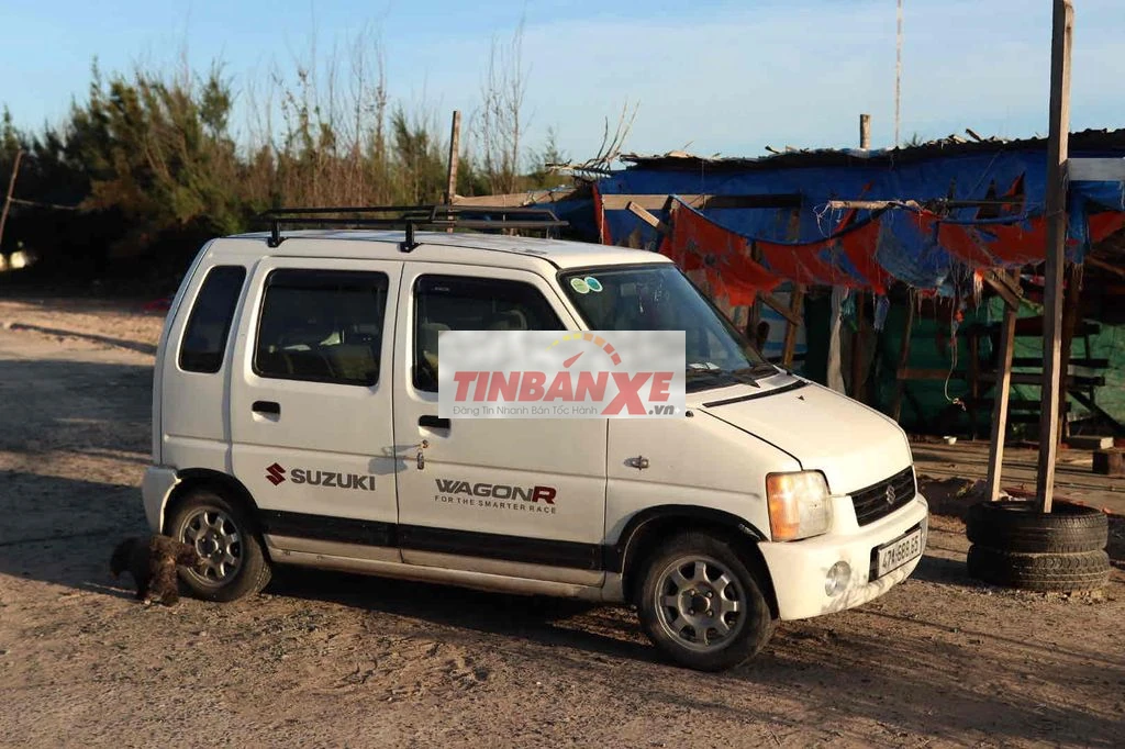 Suzuki Wagon R 2001 Trắng 7 chỗ