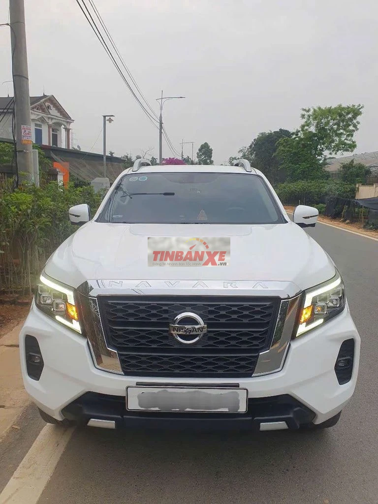 Nissan Navara VL 2021 Trắng
