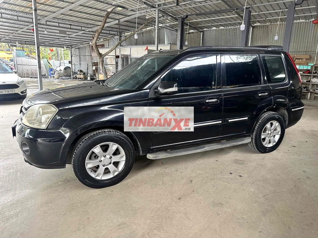 Nissan X-Trail Đen 5 chỗ
