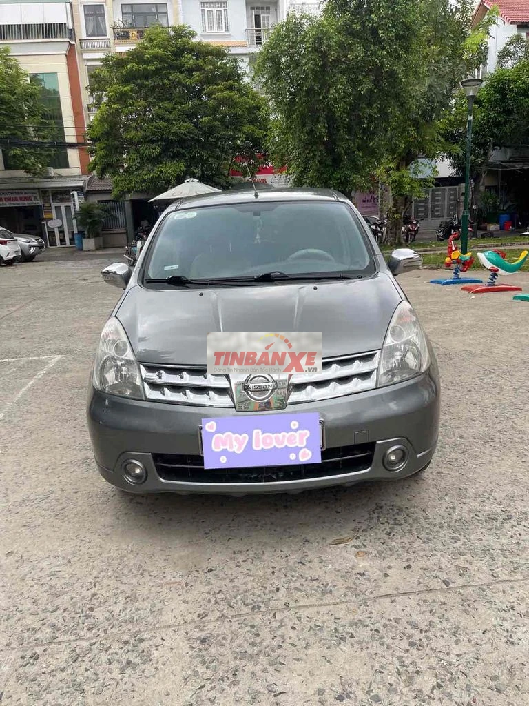 Nissan Grand Livina 2011 Siu cọp 7 chổ xe Nhật