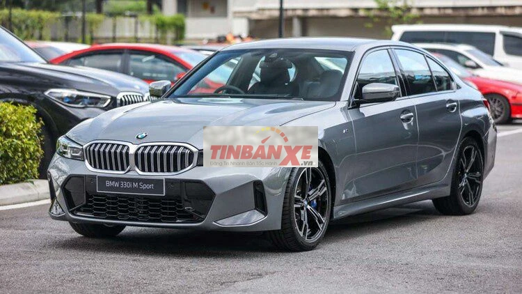 BMW 330i M Sport Xám