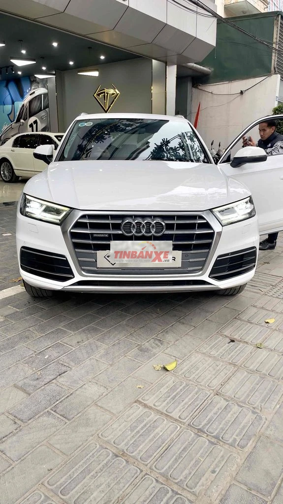 Audi Q5 45 TFSI Trắng