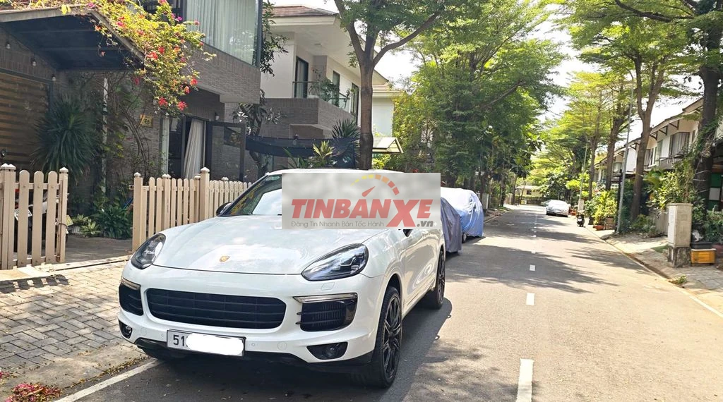 Bán Porsche Cayenne S 2015 full options rất mới