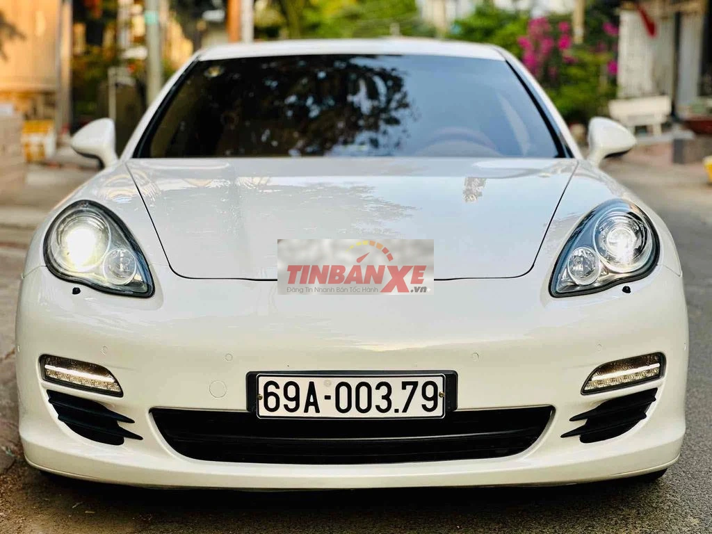 Bán Porsche Panamera 2012 3.6 v6 rất rin và mới
