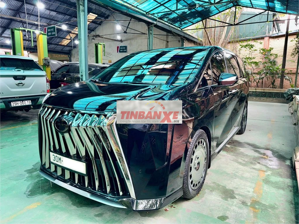 Cần bán Xe GAC M8 2025 Đen 14.000km sơn zin cả xe