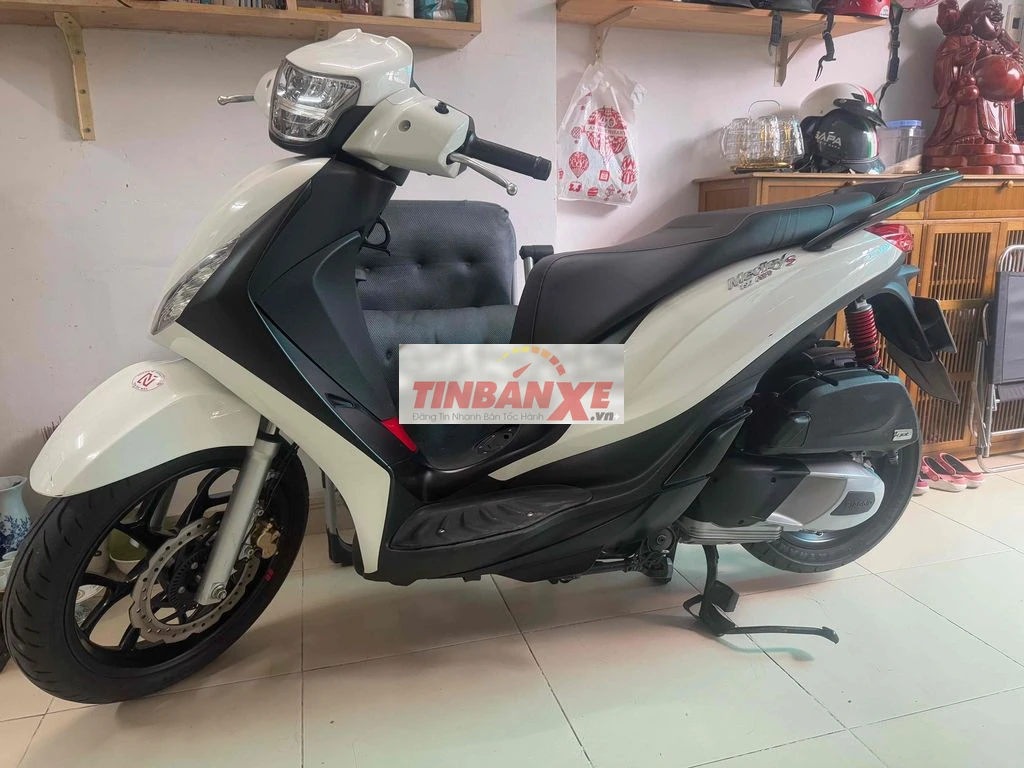 Piaggio Medley 150S- 03/2023 Trắng. Chính chủ.