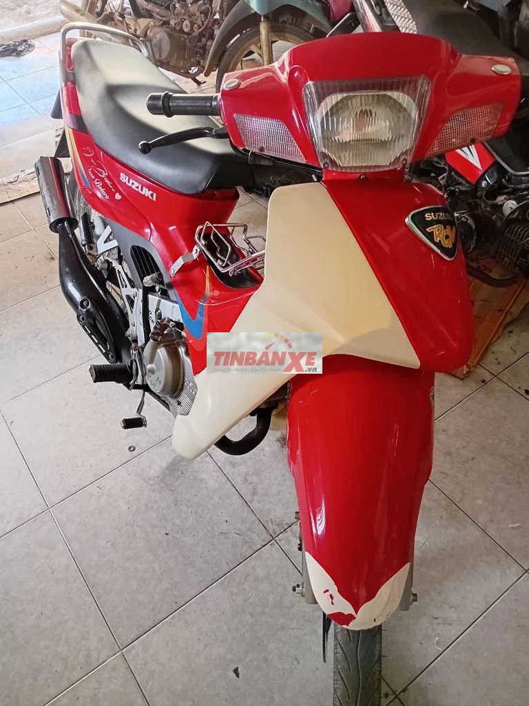 Suzuki RGV 120 Đỏ trắng