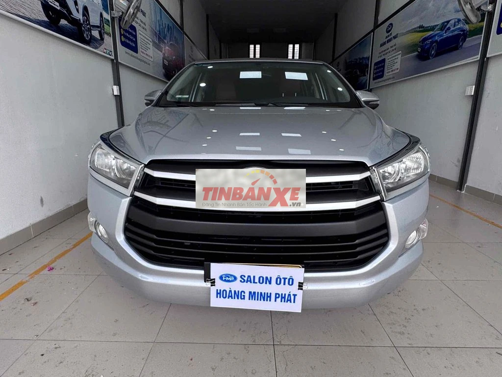 Toyota Innova E 2020 số sàn