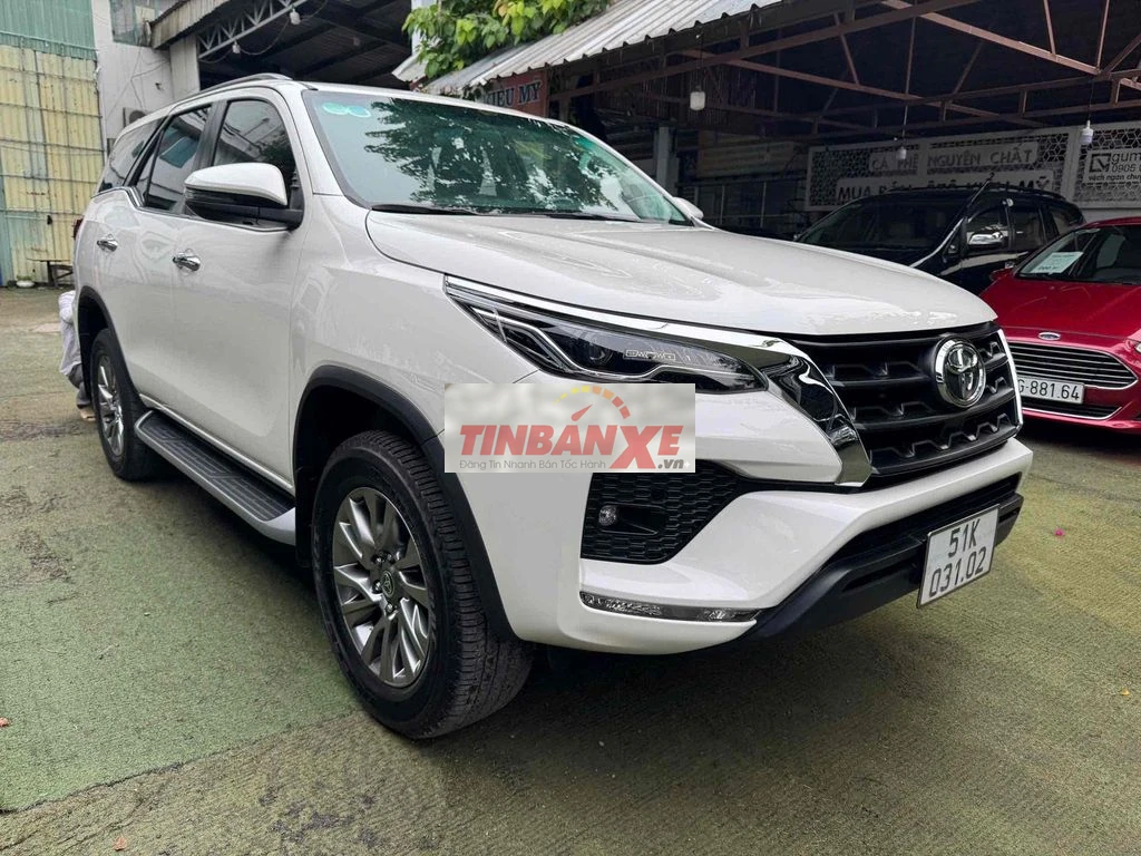 Toyota Fortuner 2021 109000 km Trắng