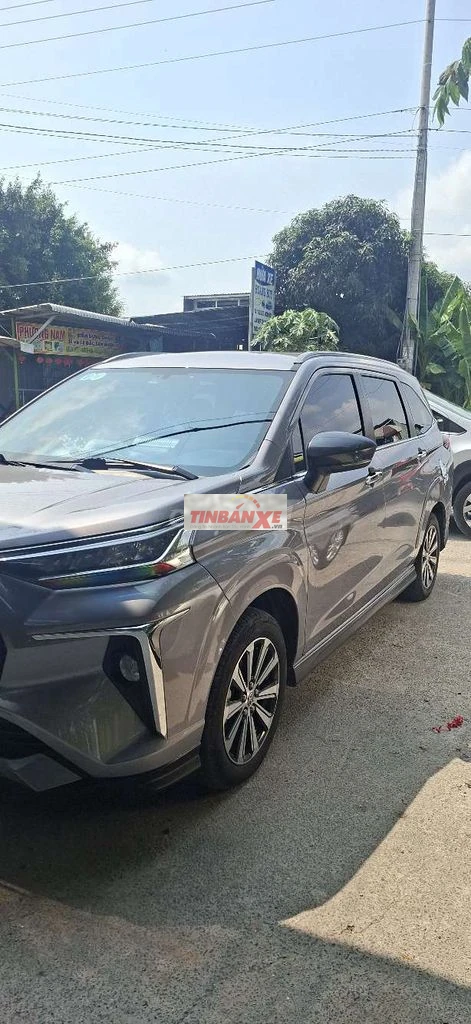 Toyota Veloz 2022 Xám 100.000 km