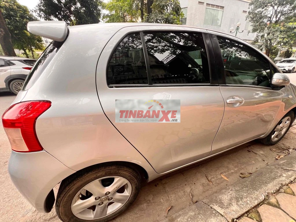 Toyota Yaris 2008 Bạc 111056 km