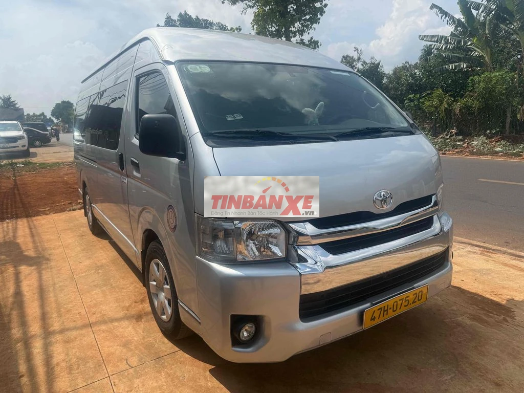 Toyota Hiace 2***0 km