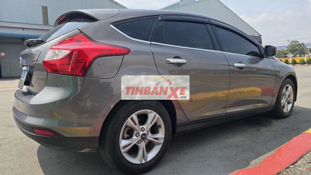 Ford Focus Hatchback 2015 Xám
