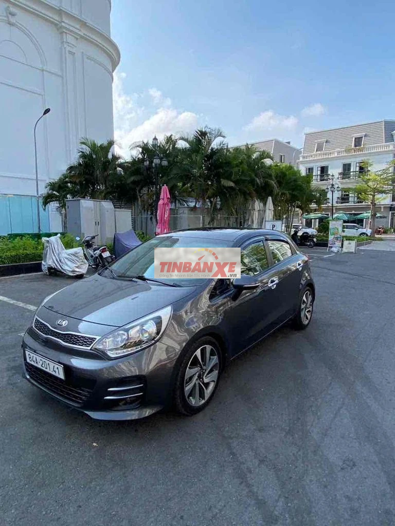 Kia Rio 2015 màu Xám