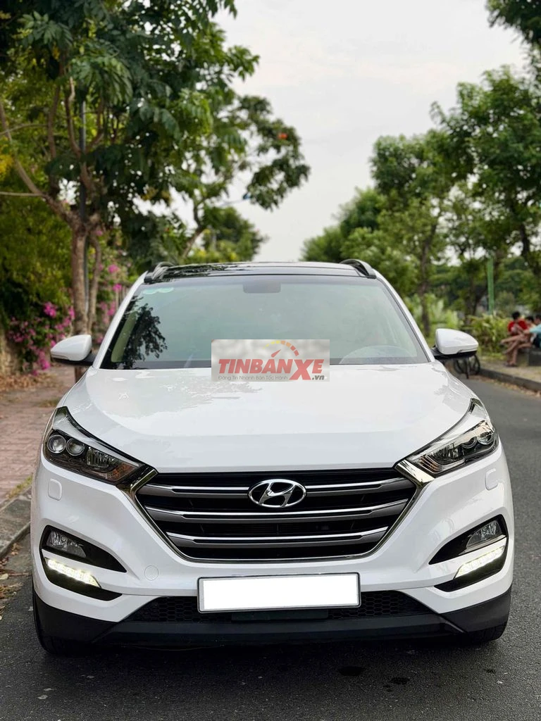 Hyundai Tucson 2018 2.0AT Trắng 80000 km
