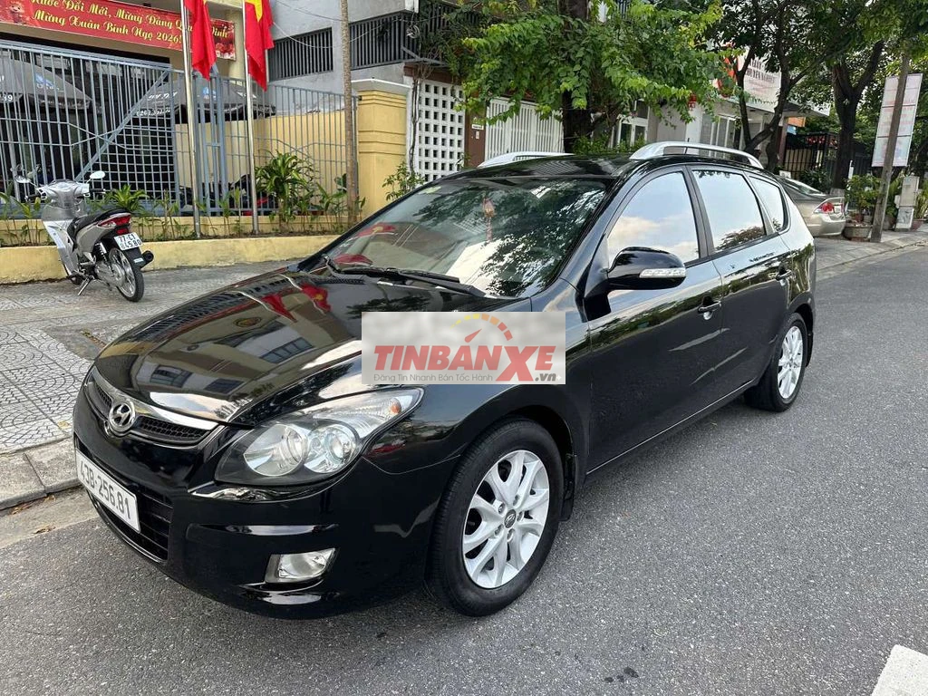 Hyundai i30 2011 120.000 km Đen
