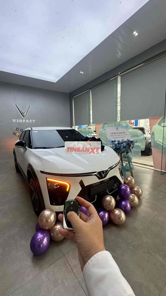 VinFast VF7 Eco Plus 2026