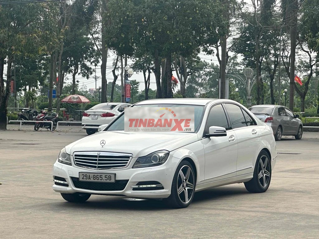 Mercedes Benz C250 2012 17000 km