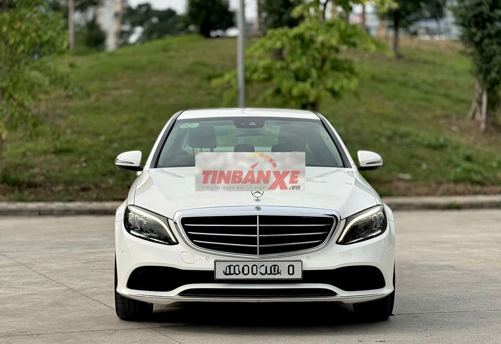 Mercedes C200 Exclusive Model 2021