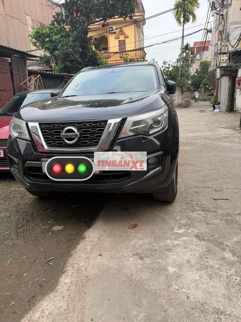 bán nhanh Nissan Terra 2019 Đen 7 chỗ