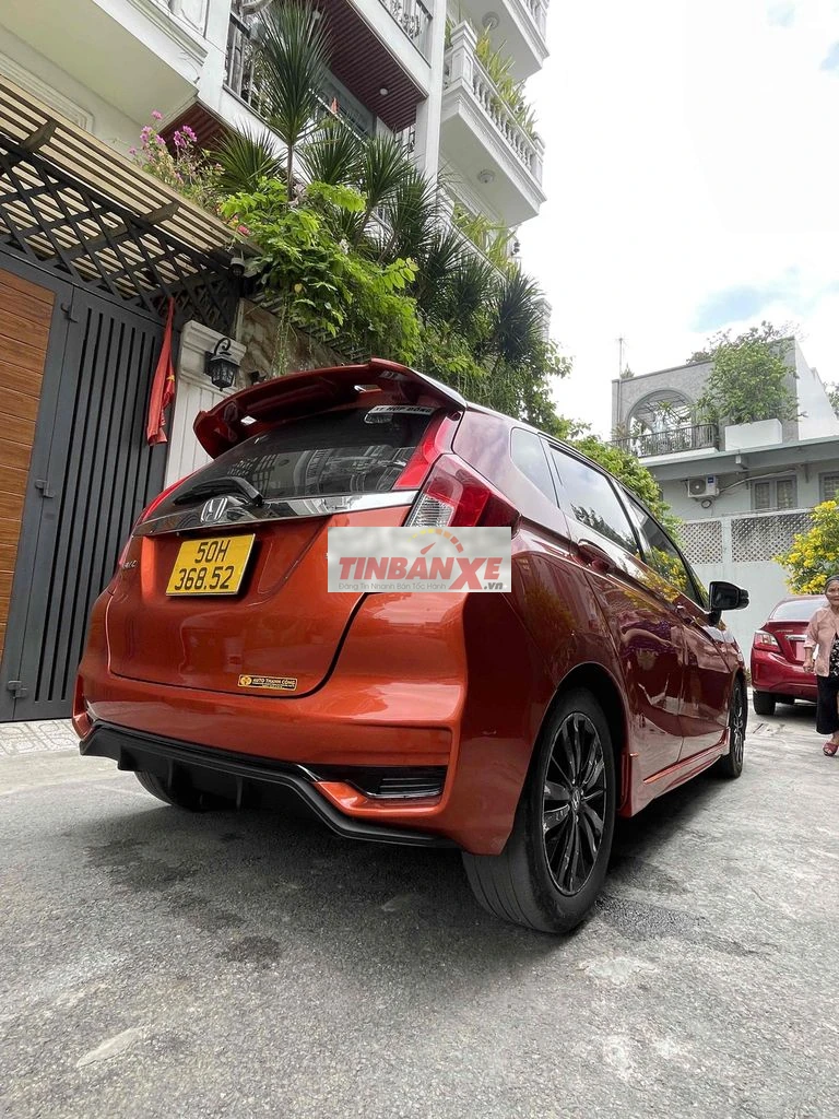 Honda Jazz màu Cam