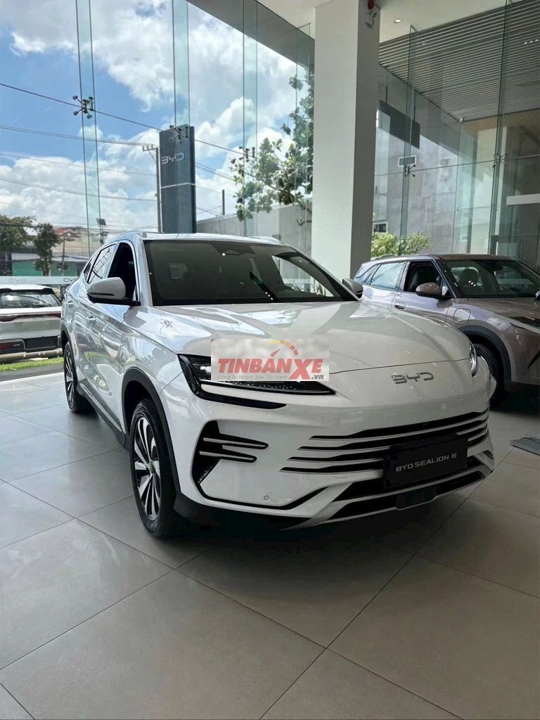 BYD Sealion 6 2026 Trắng