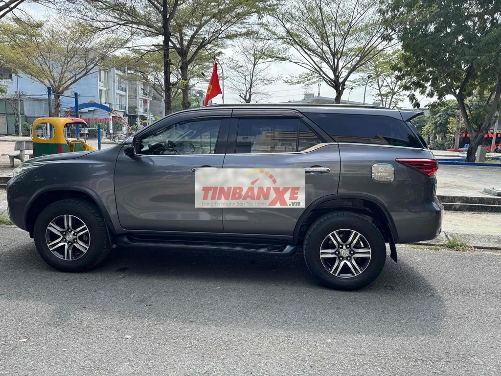 Fortuner 2019 2.4G 4x2 MT Nhập Indonexia