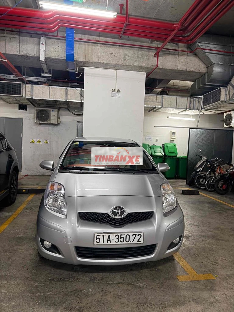 Toyota Yaris Bạc 5 chỗ Tự động