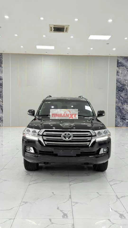 Toyota Land Cruiser 2019 4.6 V8 Đen công ty.